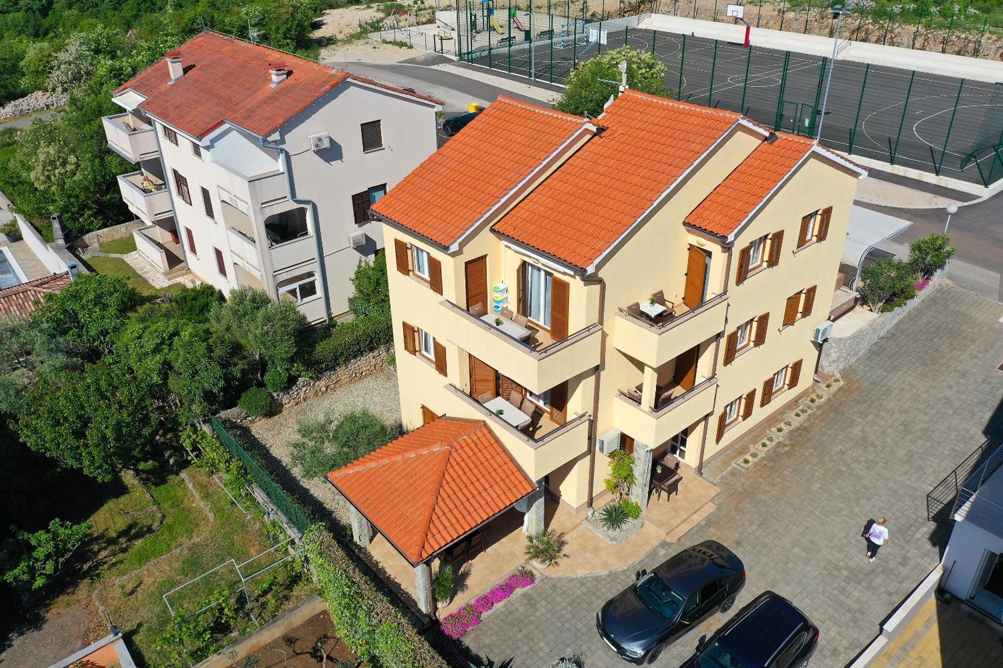 Apartments Omanovic Čižići Extérieur photo