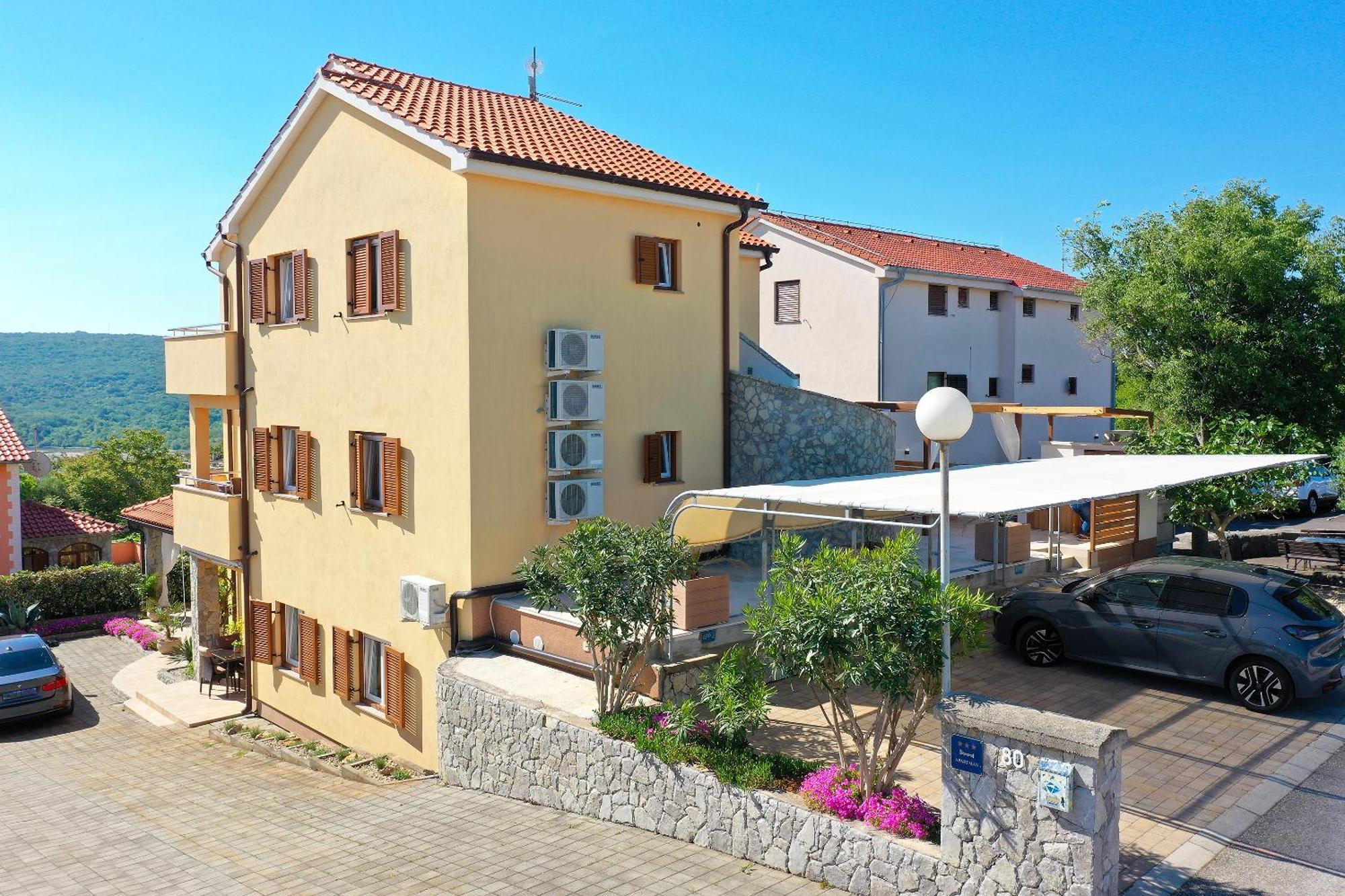 Apartments Omanovic Čižići Extérieur photo