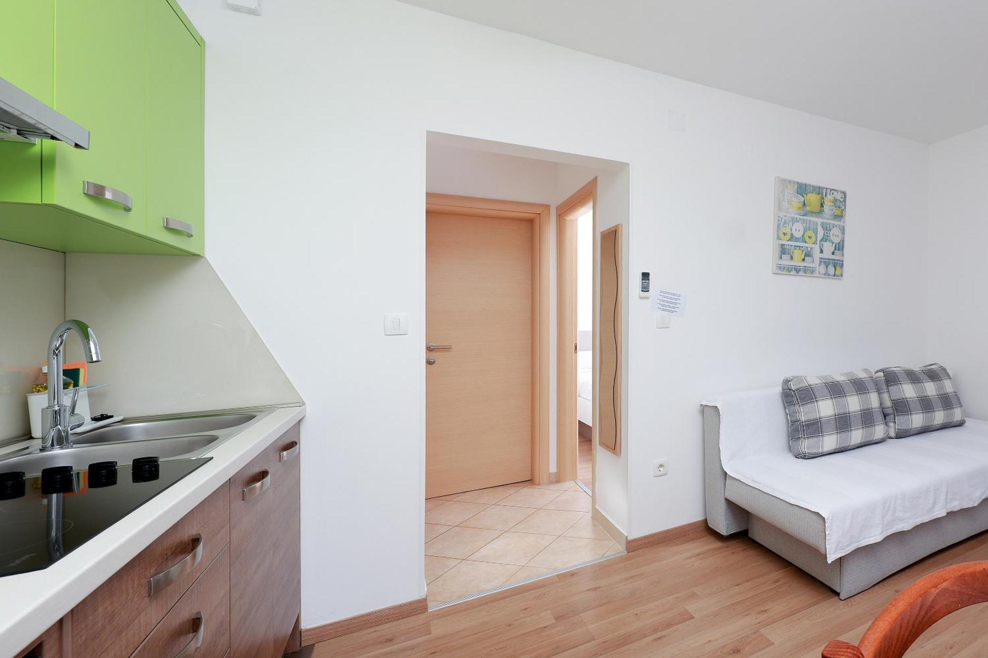 Apartments Omanovic Čižići Extérieur photo