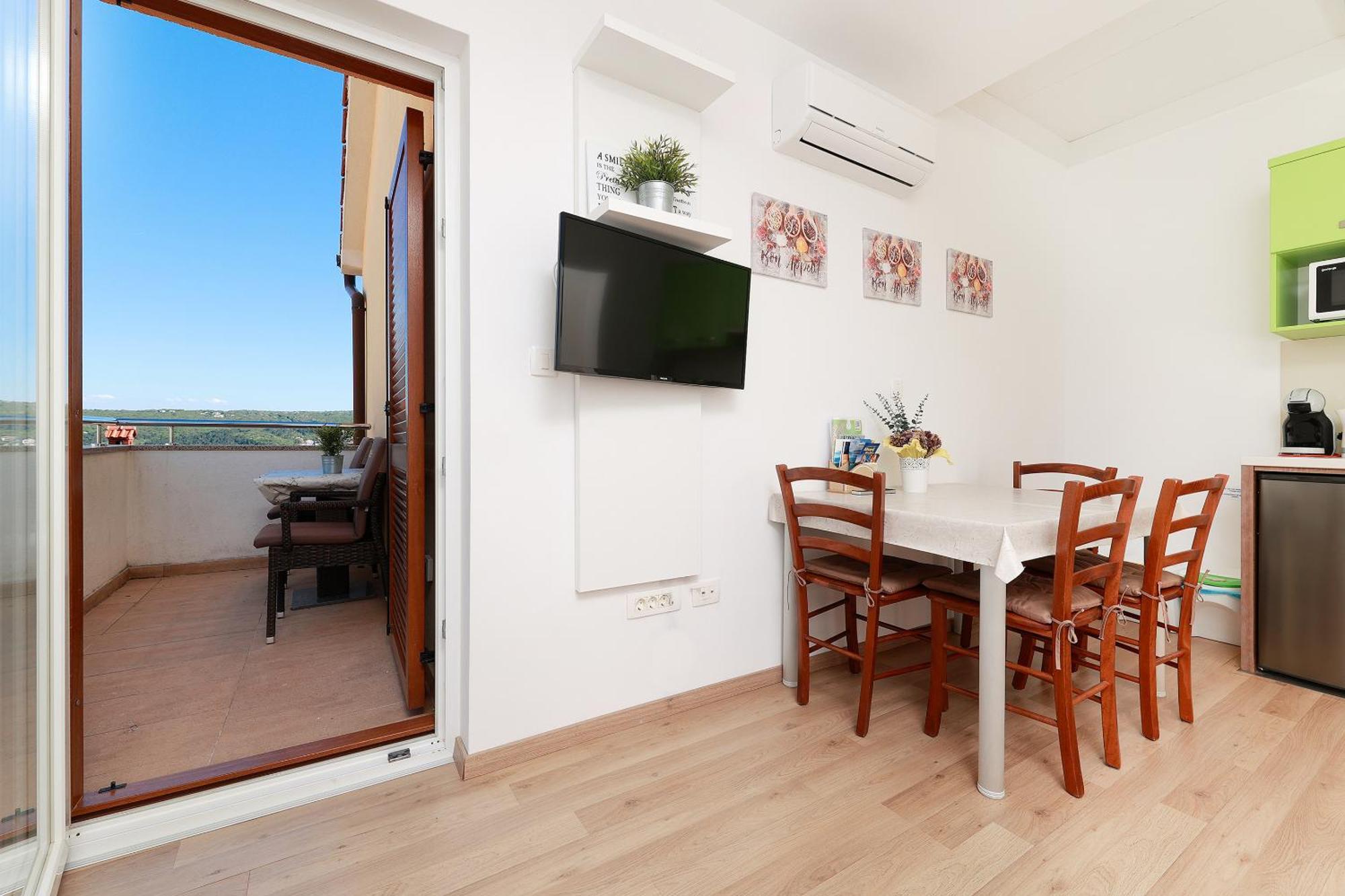 Apartments Omanovic Čižići Extérieur photo