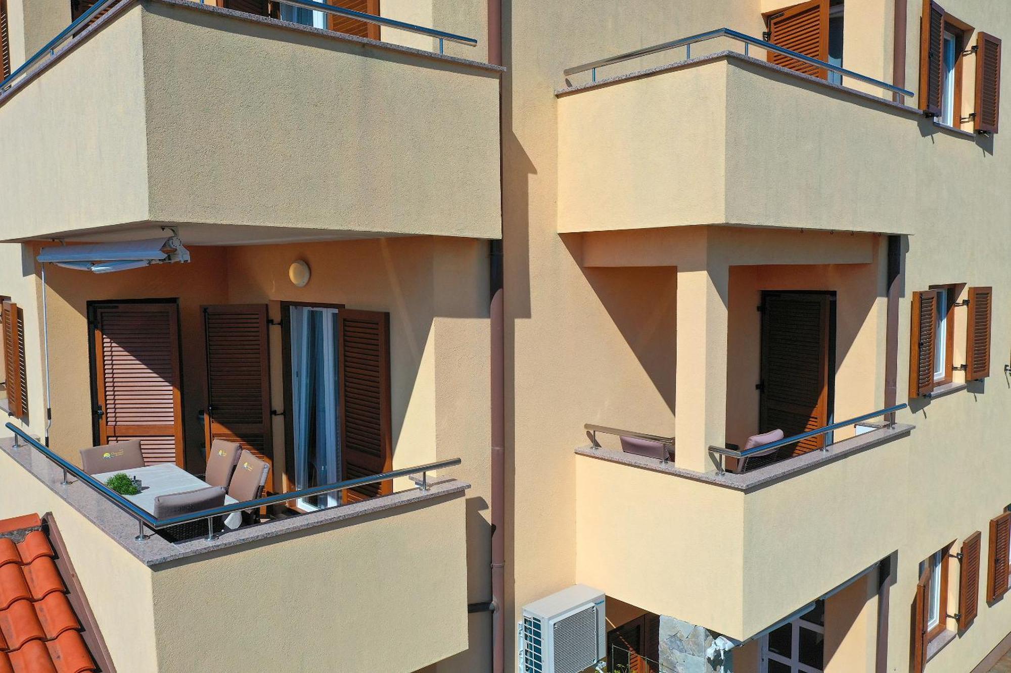 Apartments Omanovic Čižići Extérieur photo